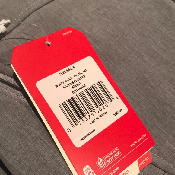 Women North Face Jacket - Picture 7 of 7